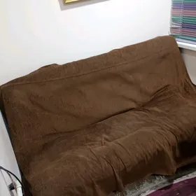 диван и два кресла