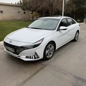Hyundai Elantra 2021