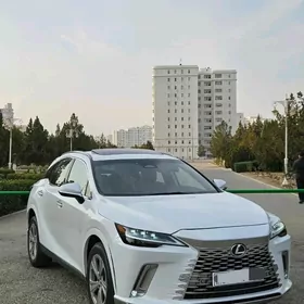 Lexus RX 2023