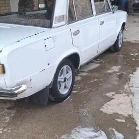Lada 2104 1983