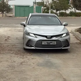Toyota Camry 2022