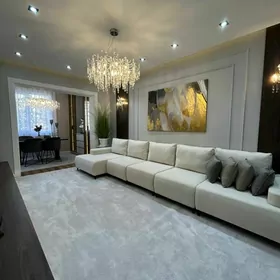 Mir 3, 3 komnat, lux