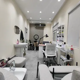 Eýesinden Satlyk Salon 