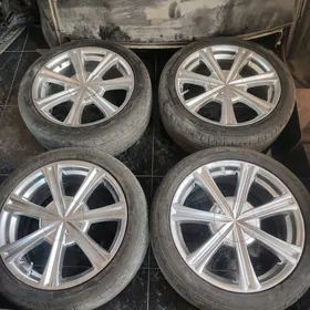 DISKA  PoKRYSHKA  215  55  17