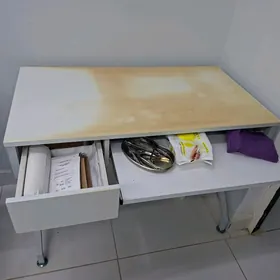 стол для маникюра