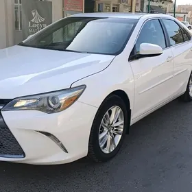 Toyota Camry 2016