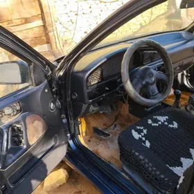 Hyundai Elantra 1995