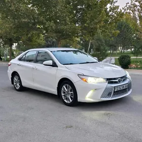 Toyota Camry 2017