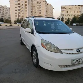 Toyota Sienna 2006