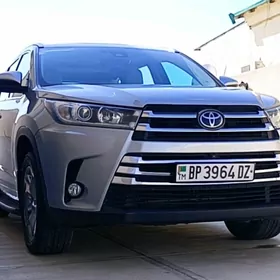 Toyota Highlander 2017