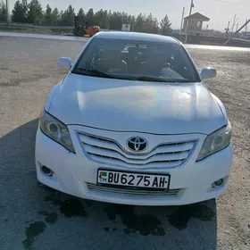 Toyota Camry 2010