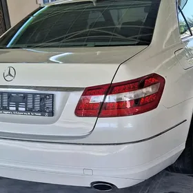 Mercedes-Benz E350 2011