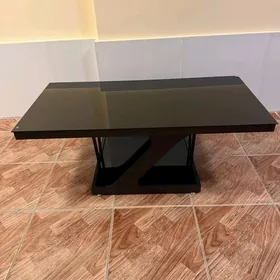 Źurnalny stol aýna Mebel