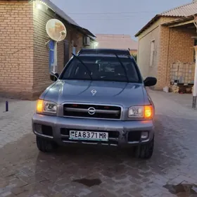 Nissan Pathfinder 2004