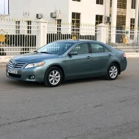 Toyota Camry 2011