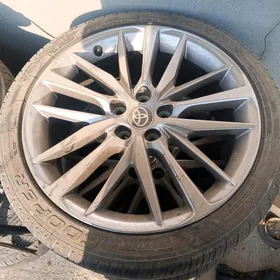 2021 Camry diska 18lik