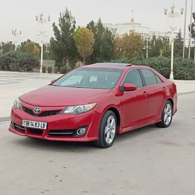 Toyota Camry 2013