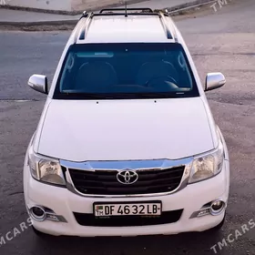 Toyota Hilux 2014