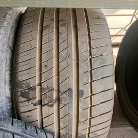 TAZEJE TEKER 235 45 18