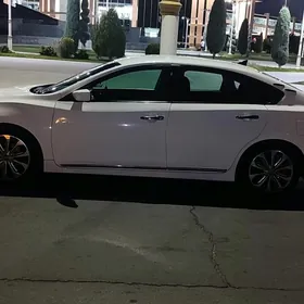 Nissan Altima 2017
