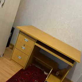 стол компьютерный