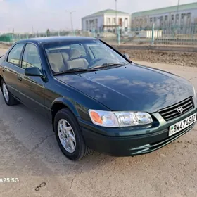 Toyota Camry 2000