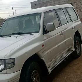 Mitsubishi Pajero 1999