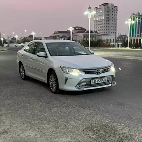 Toyota Camry 2016
