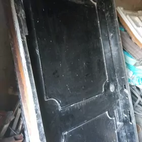 продается железная дверь