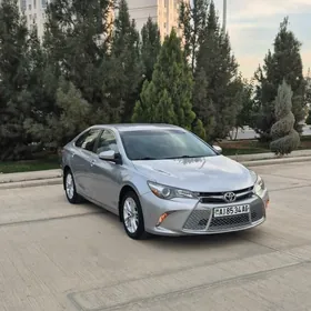 Toyota Camry 2016