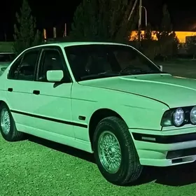 BMW 525 1989
