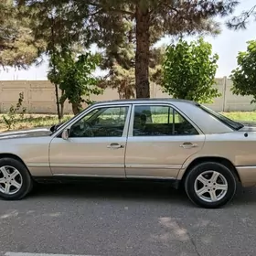 Mercedes-Benz 230E 1993