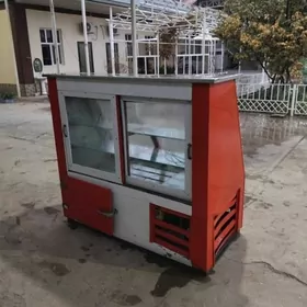 Холодильник  витрина