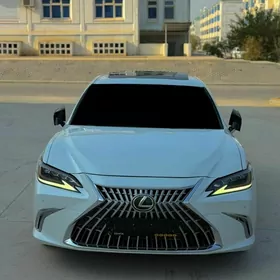 Lexus ES 350 2022