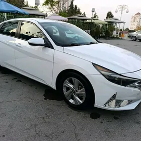 Hyundai Elantra 2020