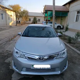 Toyota Camry 2012