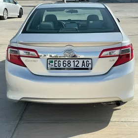 Toyota Camry 2012