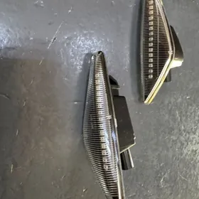 поворотники крыла BMW E70