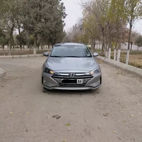 Hyundai Elantra 2020