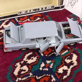 Машинка ЗИЛ-115 колекционная