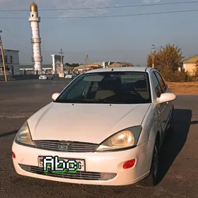 Ford Focus 2000