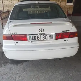 Toyota Camry 1997