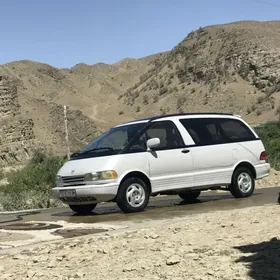 Toyota Previa 1991