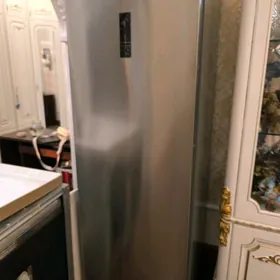 Морозилка HISENSE