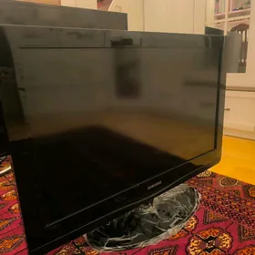 Телевизор Samsung 32"