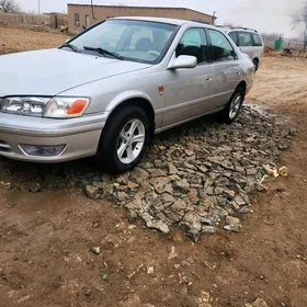 Toyota Camry 2000