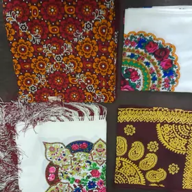 Платки, шарфы и шапки женские