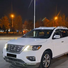 Nissan Pathfinder 2020