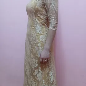 Чёрное платье