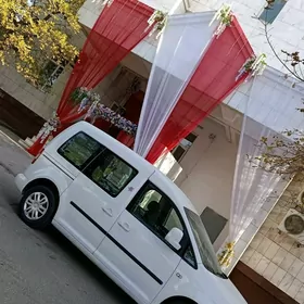 Volkswagen Caddy 2011